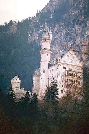 広島市中心部に位置する快適なビジネスホテル「東横INN広島平和大通」｜アクセス・設備・宿泊プランの詳細解説